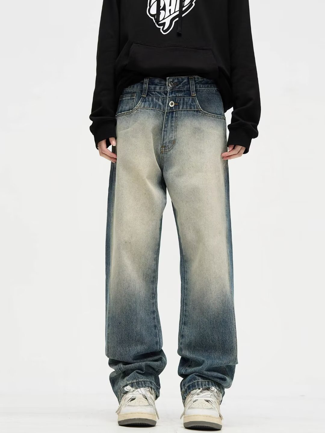 Fashionable High-Tech Water-Resistant Jeans for All Body Types - 图片 2