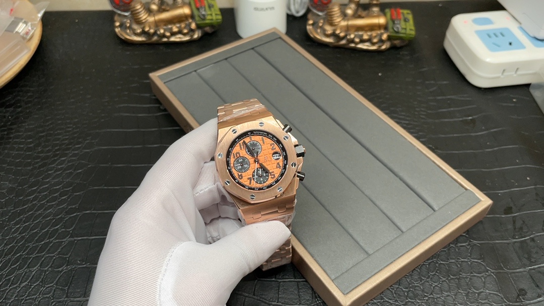 Audemars Piguet 皇家橡树离岸系列26470 飞返计时
