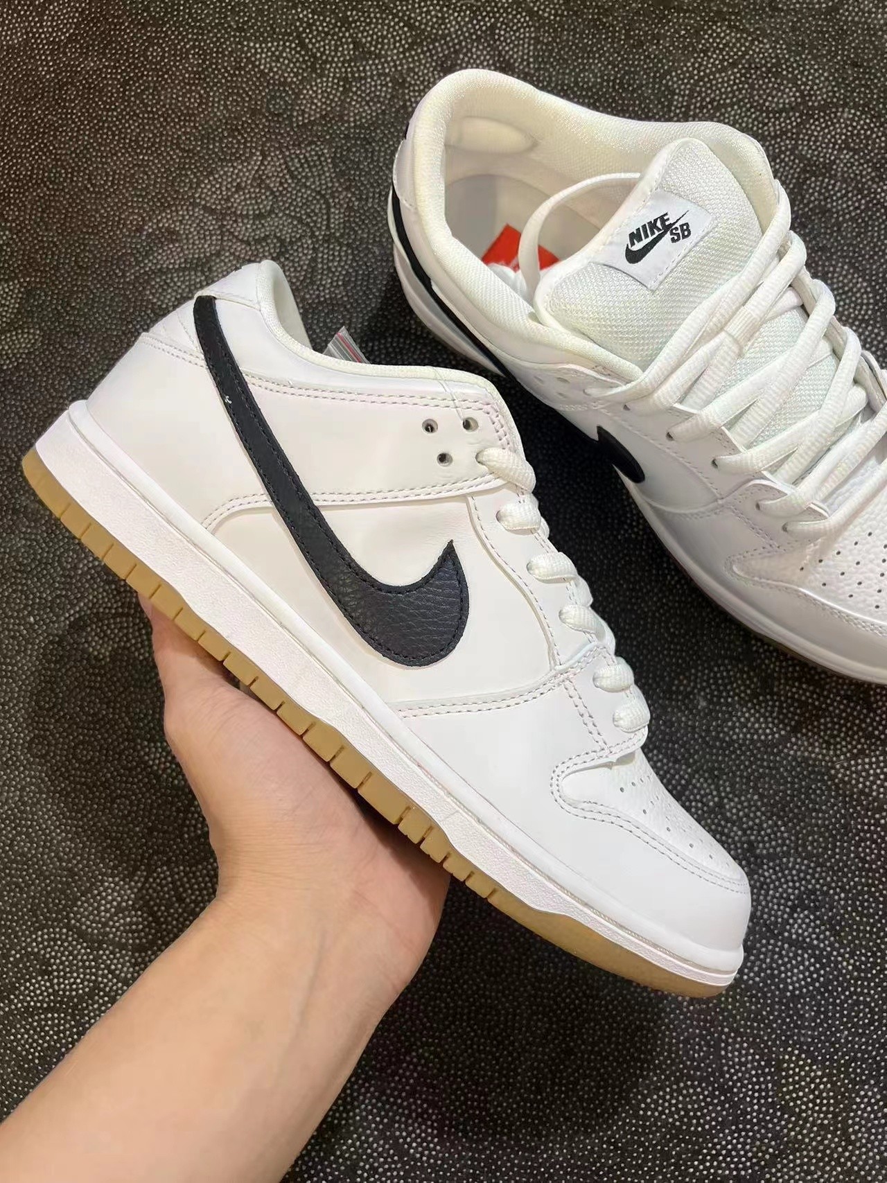 ? Dunk SB 白生胶配色?