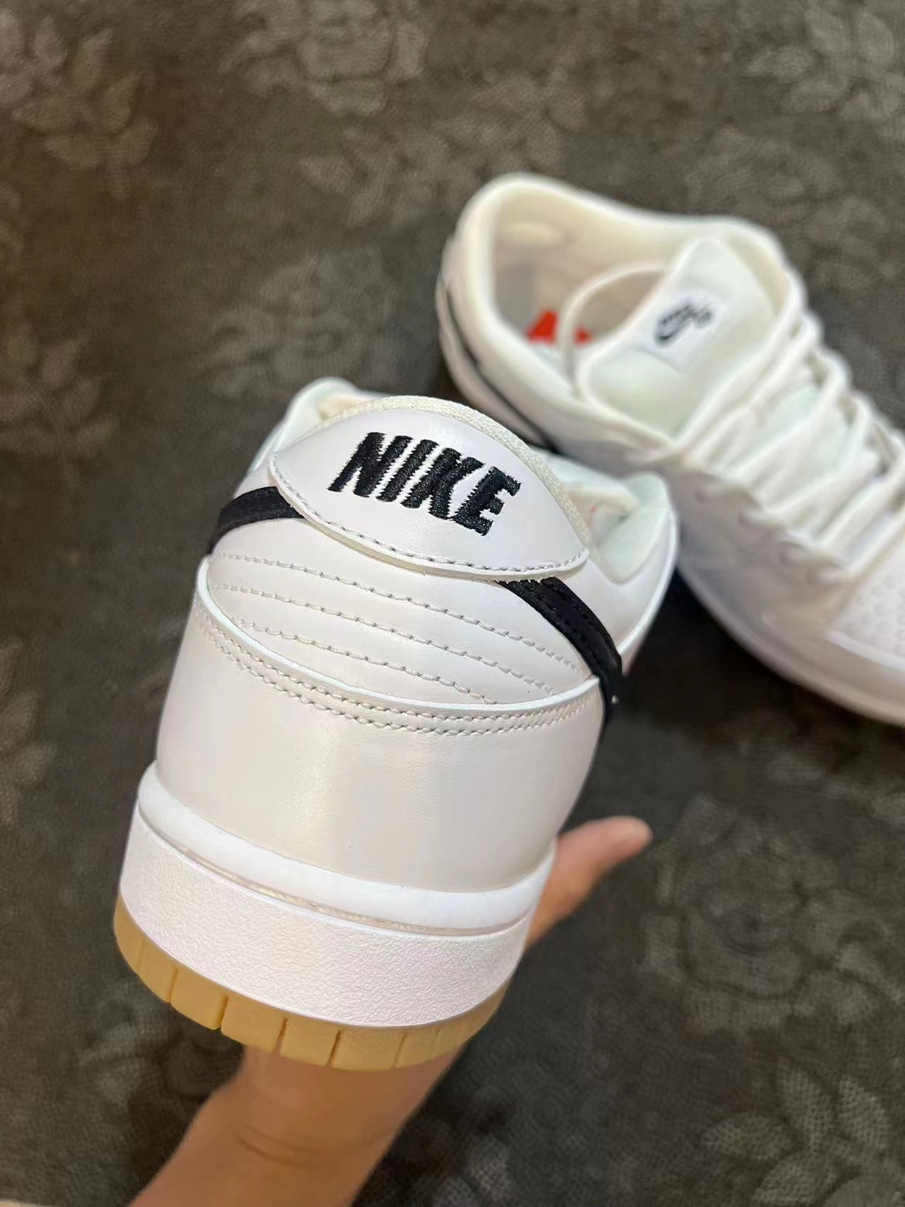 ? Dunk SB 白生胶配色?