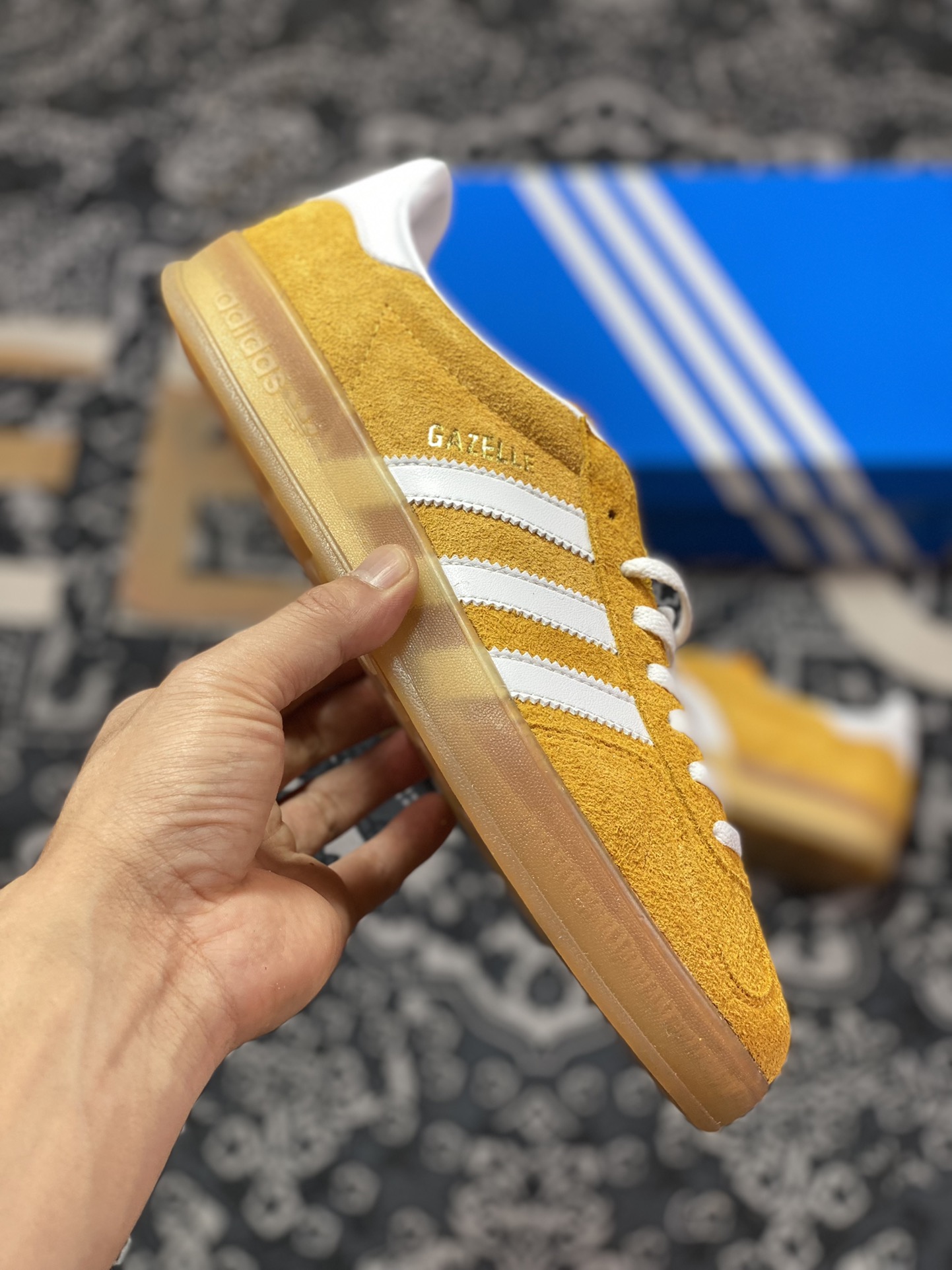 AD Originals Gazelle Indoor Yellow and White Clover Retro Casual Sports Shoes HQ8716