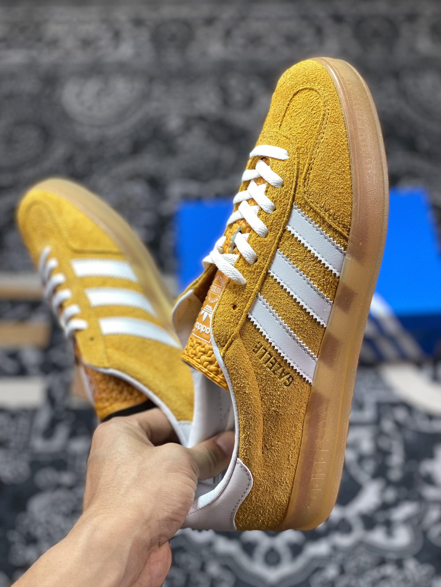 AD Originals Gazelle Indoor Yellow and White Clover Retro Casual Sports Shoes HQ8716