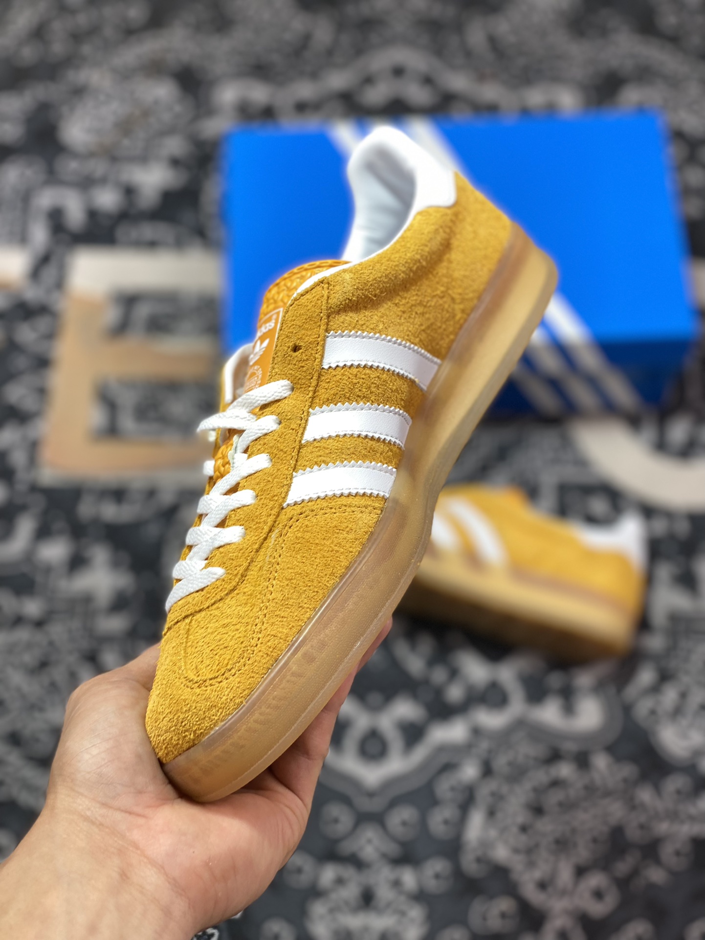 AD Originals Gazelle Indoor Yellow and White Clover Retro Casual Sports Shoes HQ8716