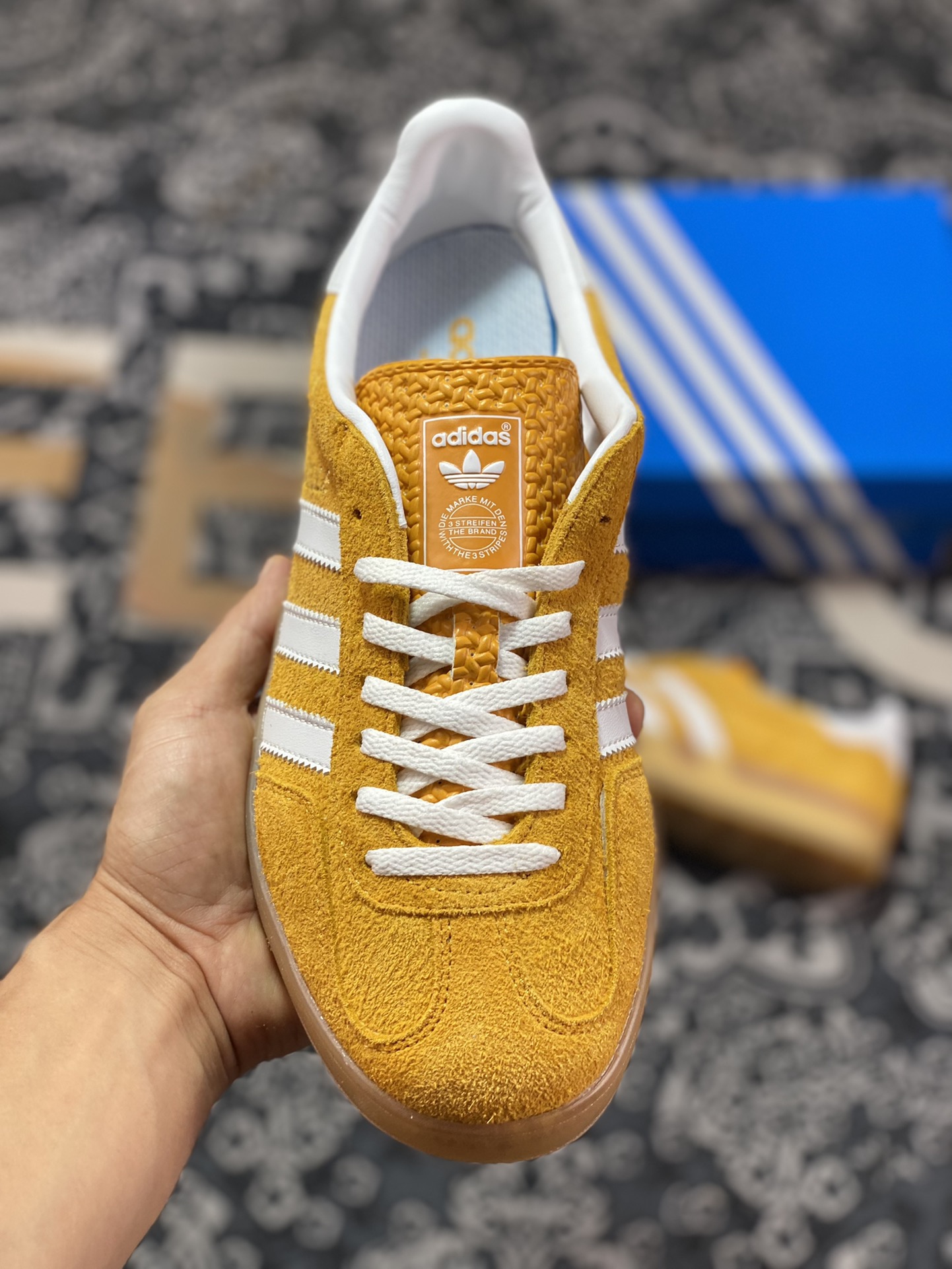 AD Originals Gazelle Indoor Yellow and White Clover Retro Casual Sports Shoes HQ8716