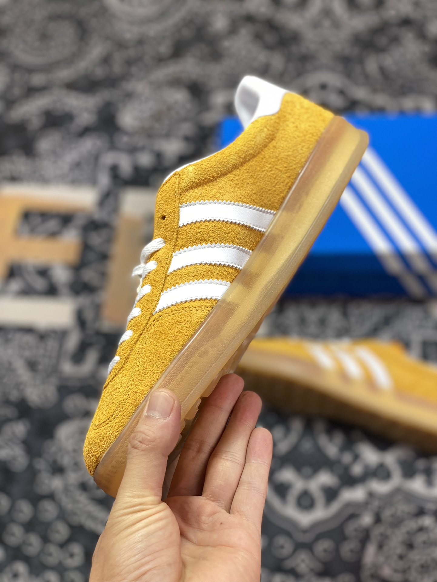 AD Originals Gazelle Indoor Yellow and White Clover Retro Casual Sports Shoes HQ8716