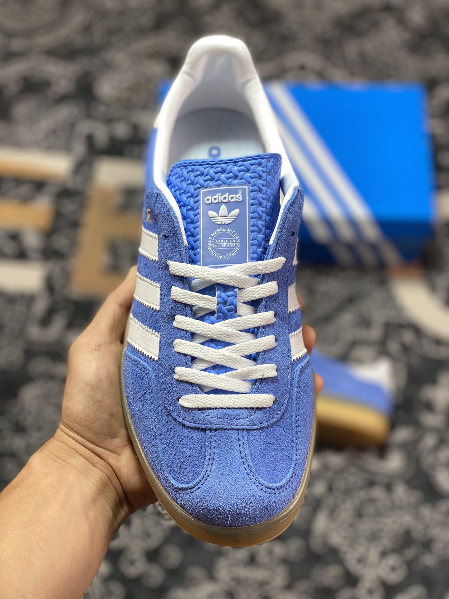 AD Originals Gazelle Indoor blue and white clover retro casual sports shoes HQ8717