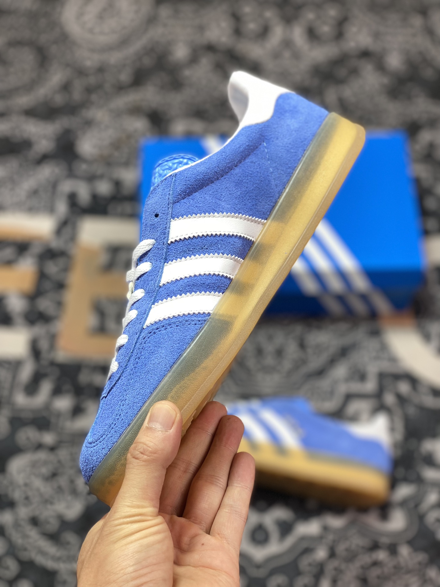 AD Originals Gazelle Indoor blue and white clover retro casual sports shoes HQ8717