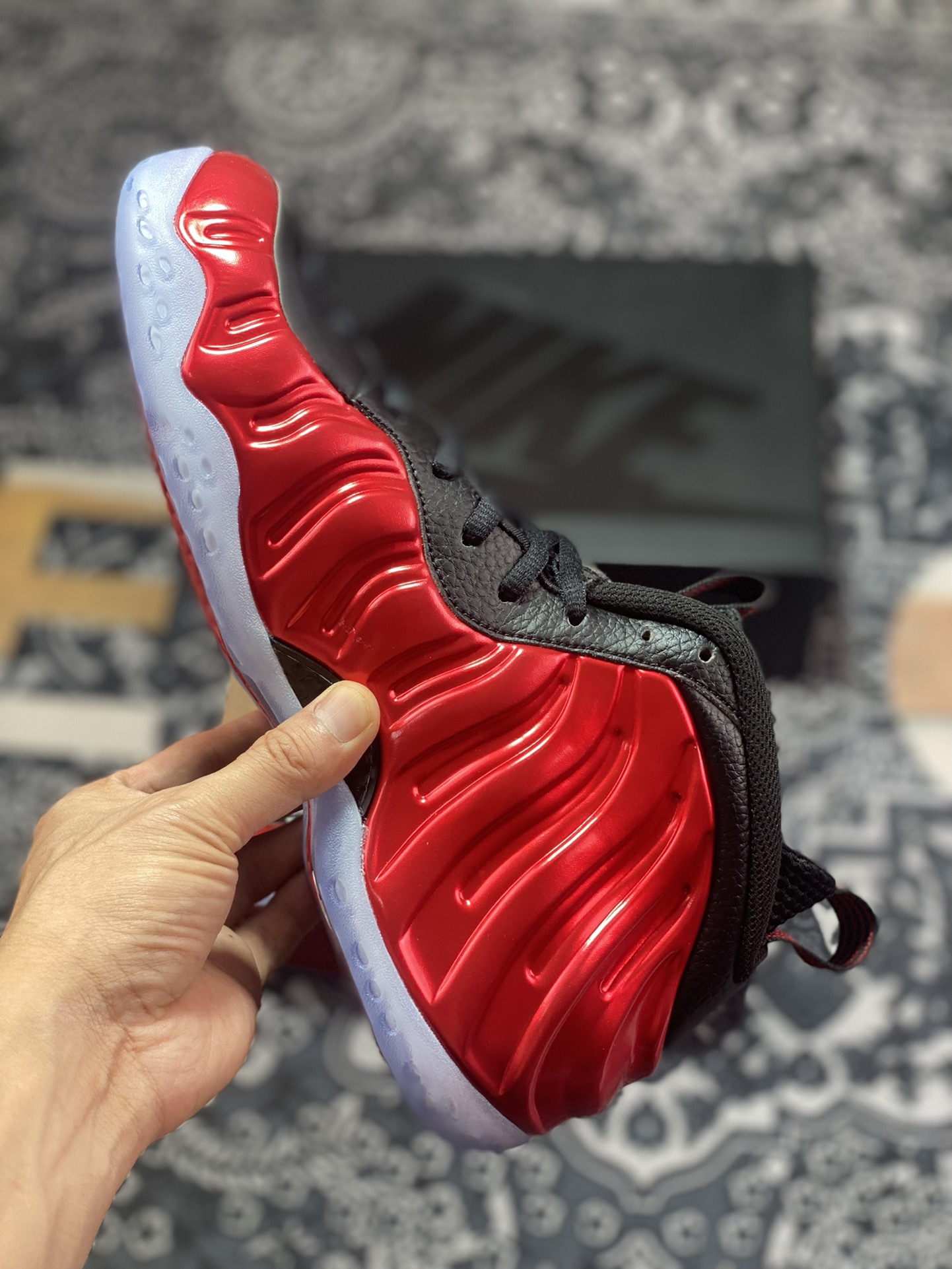 Nike Air Foamposite One Red Spray DZ2545-600