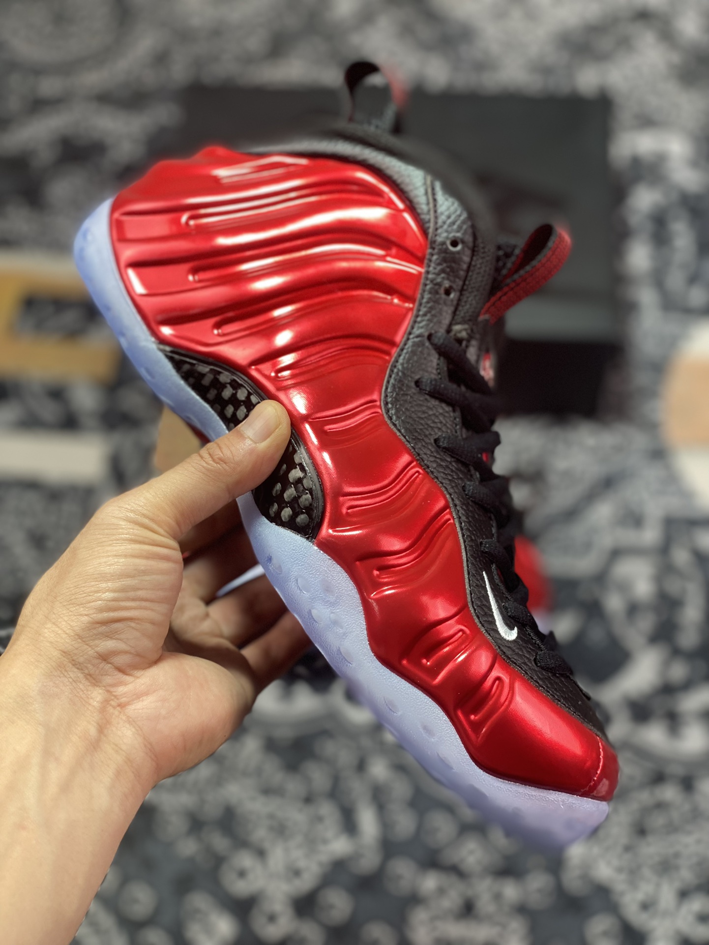 Nike Air Foamposite One Red Spray DZ2545-600