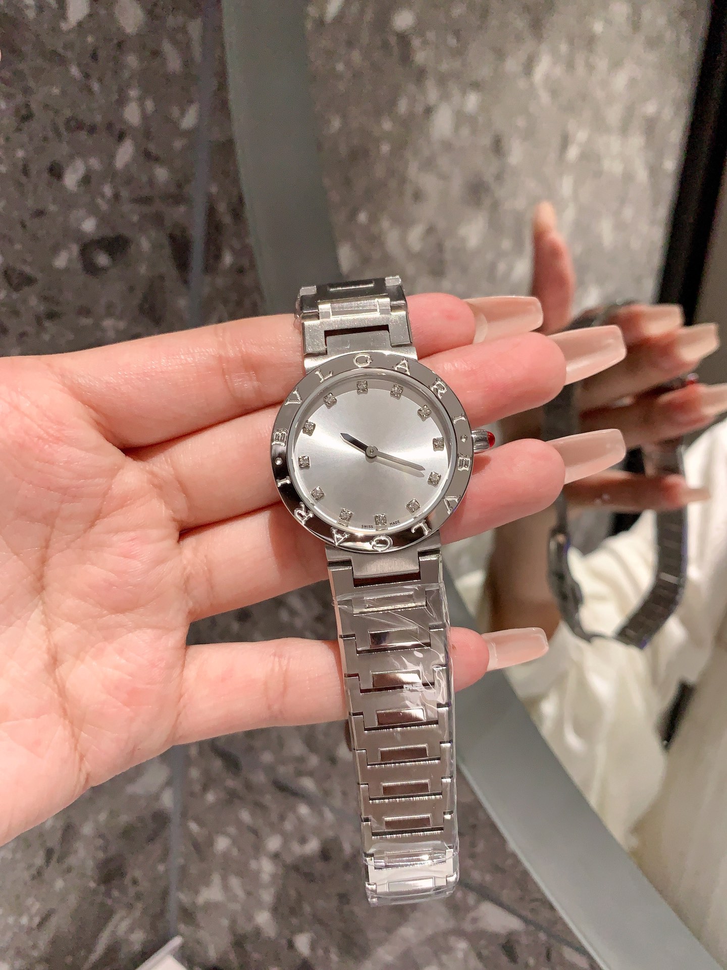 BVLGARI New Bv Boglician Wristwatch: Unique Design with Diamonds and Solar-Radiation Trails