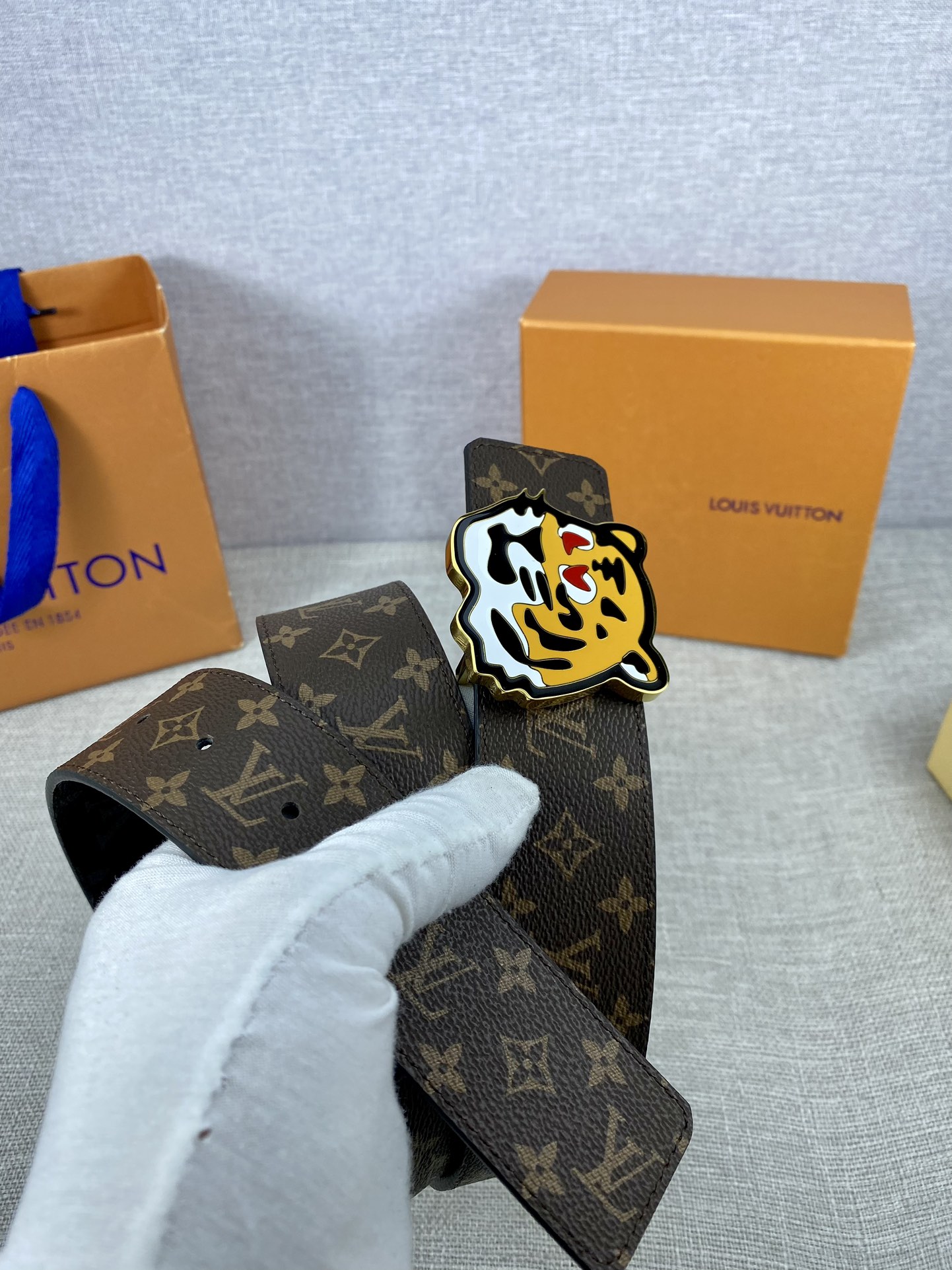 Circle40毫米双面腰带将多样品
