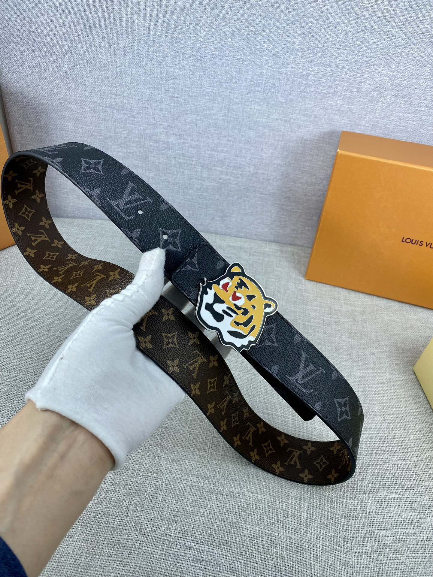 Circle40毫米双面腰带将多样品