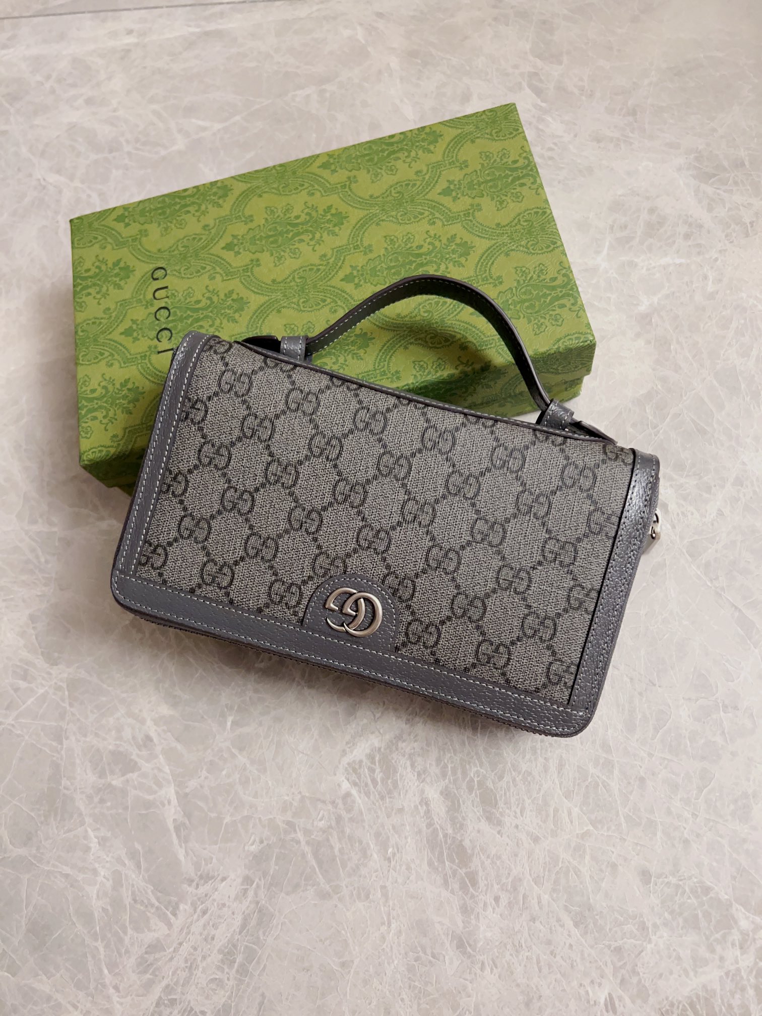 NO:718286,New GG Ophidia new super double G series double zipper handbag/PVC gray original leather shipped!  Size 21.5x14x4.5cm, model 751610, Gucci wallet, gucci, wallets19860909新款GG Ophidia全新超级双G系列双拉链手包/PVC 灰色 原厂皮出货！尺寸21.5x14x4.5cm,型号751610,Gucci钱包,gucci,wallets,欧美剧