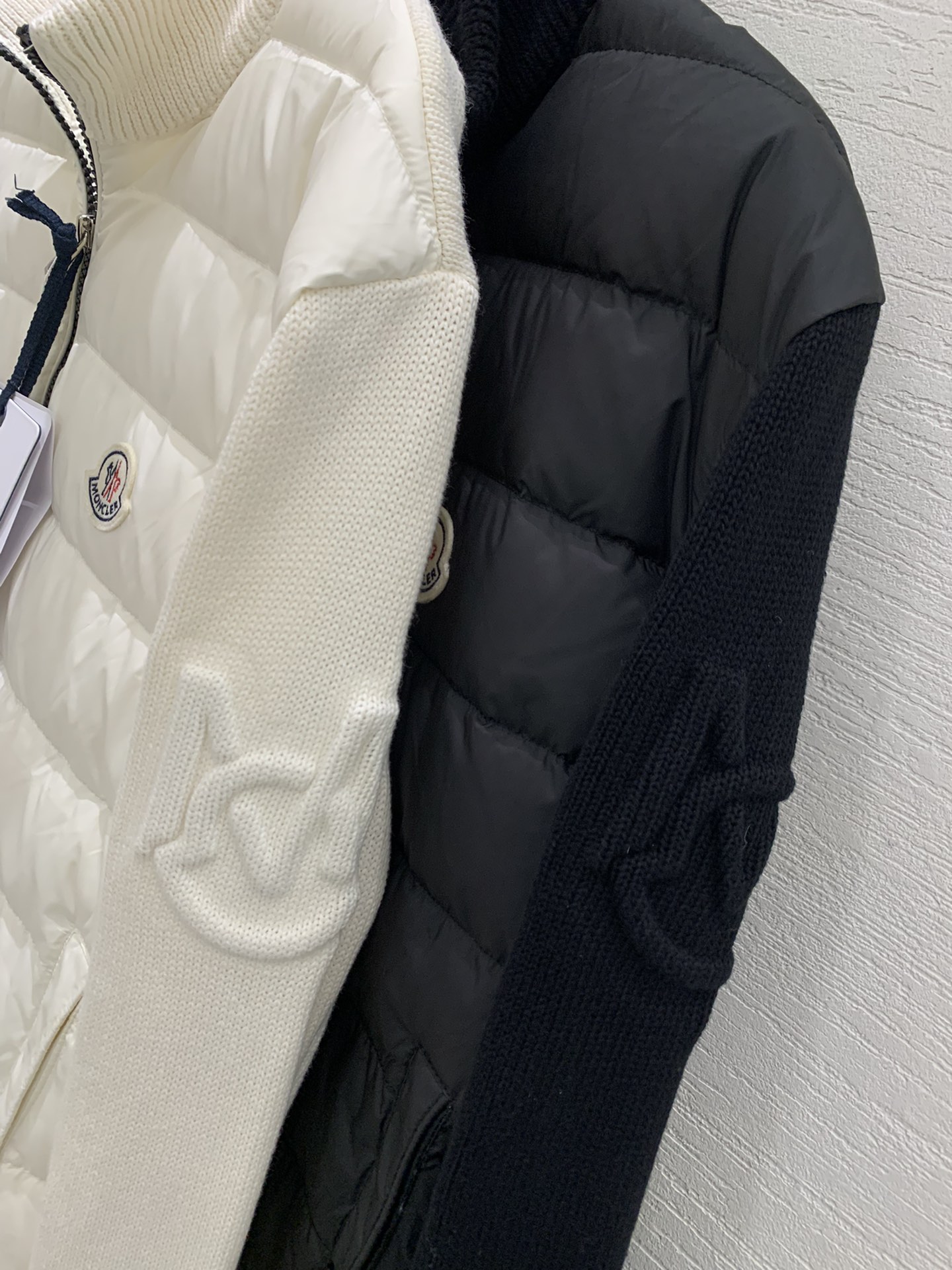Moncler 盟可睐 纯色Logo贴标拼接绗缝羽绒服实物挂拍图0-1-2-3