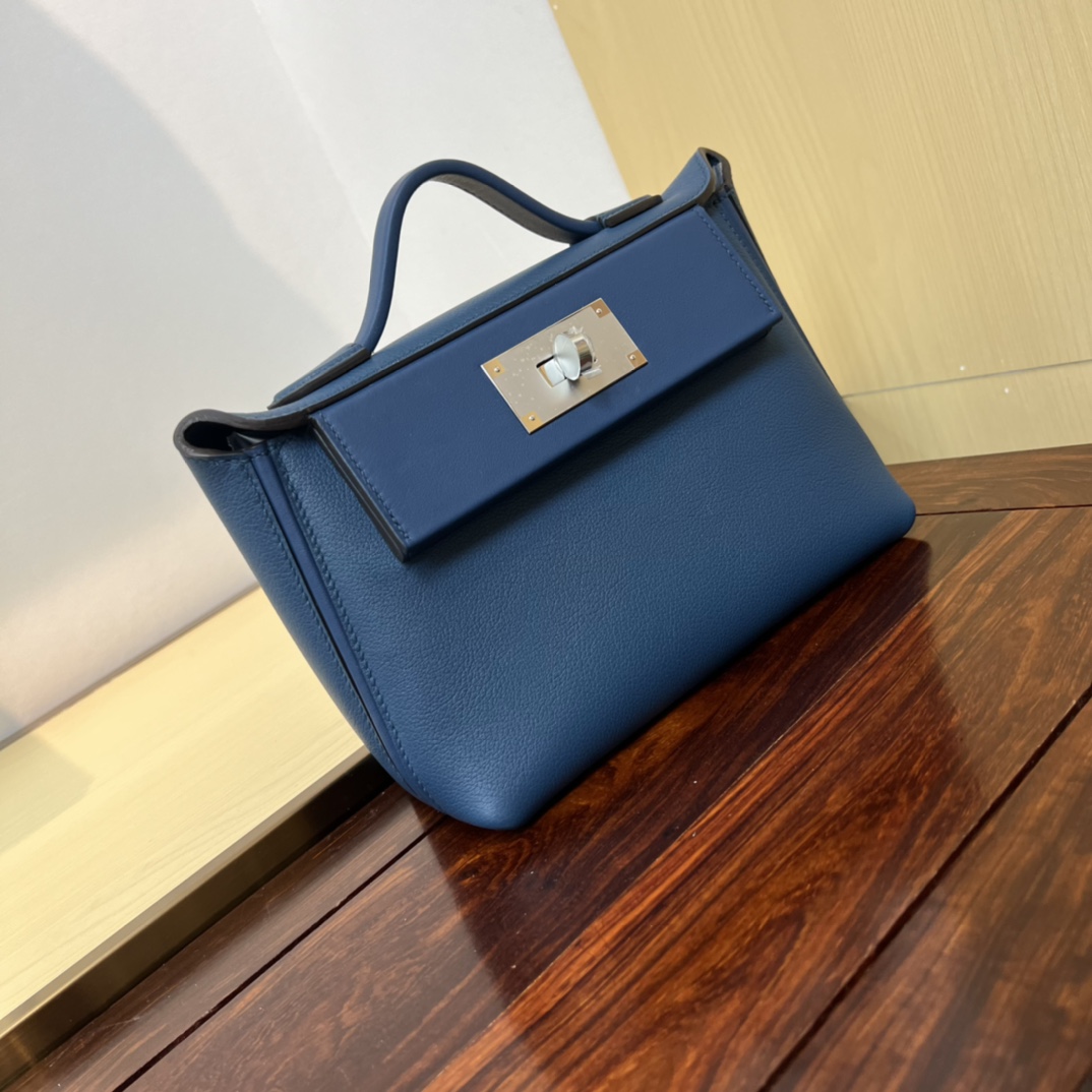 Kelly 2424 Mini: Elegant Evercolor Leather Handbag in Deep Blue, 21cm 4 i1690709525 8458 2