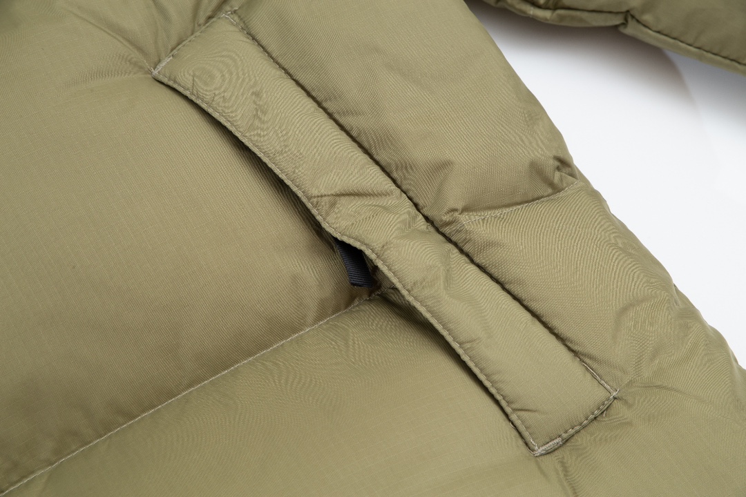 The North Face 1996 Nuptse 700FP 白 duck ダウン 防水4NCH 本格派アウトドア ダウンジャケット