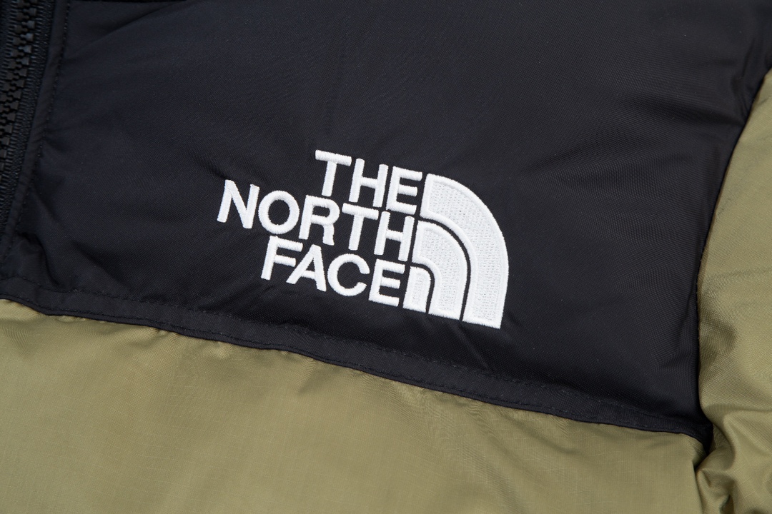 The North Face 1996 Nuptse 700FP 白 duck ダウン 防水4NCH 本格派アウトドア ダウンジャケット