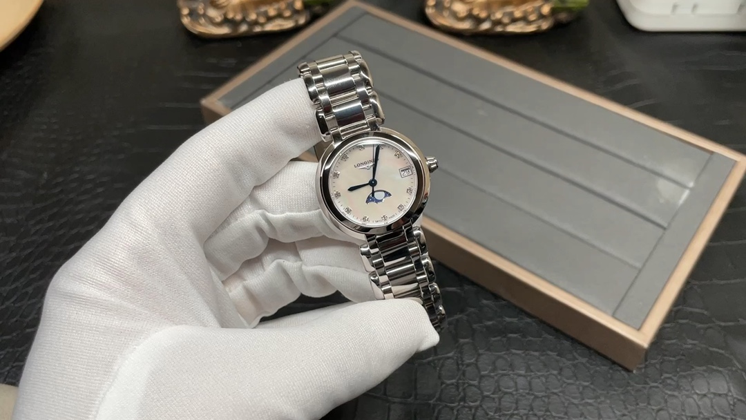 Longines ETC 浪琴 优雅系列 月相贝壳面