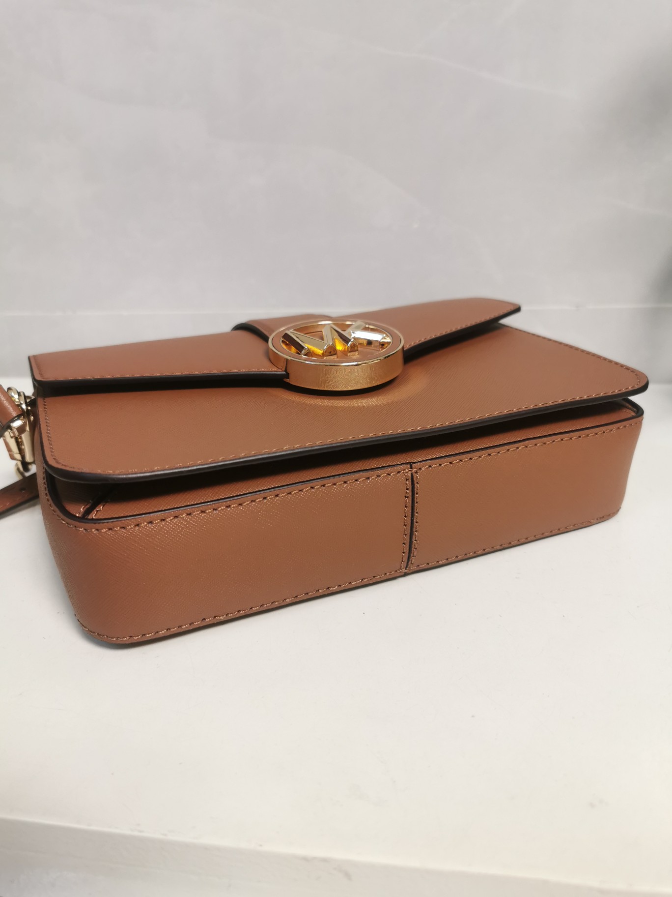 Michael Kors MK独家新款Carmen中号信封包链条翻盖牛皮单肩斜挎包， 大字母五金，五金链条手提和长肩带斜挎包，双肩带可拆卸