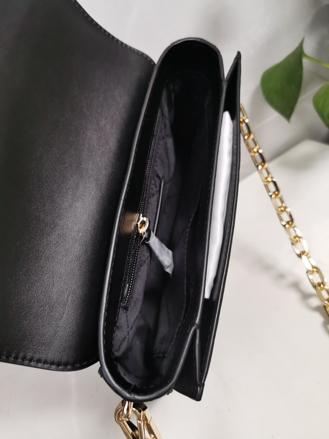 Michael Kors MK独家新款Carmen中号信封包链条翻盖牛皮单肩斜挎包， 大字母五金，五金链条手提和长肩带斜挎包，双肩带可拆卸