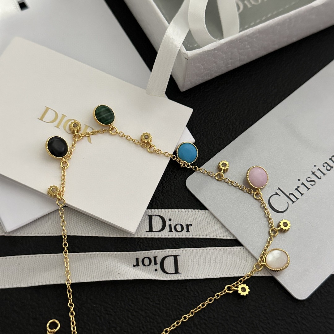 Dior Gemstone Necklace: New Emerald & Sapphire Pieces 8 a1690794388806 2252