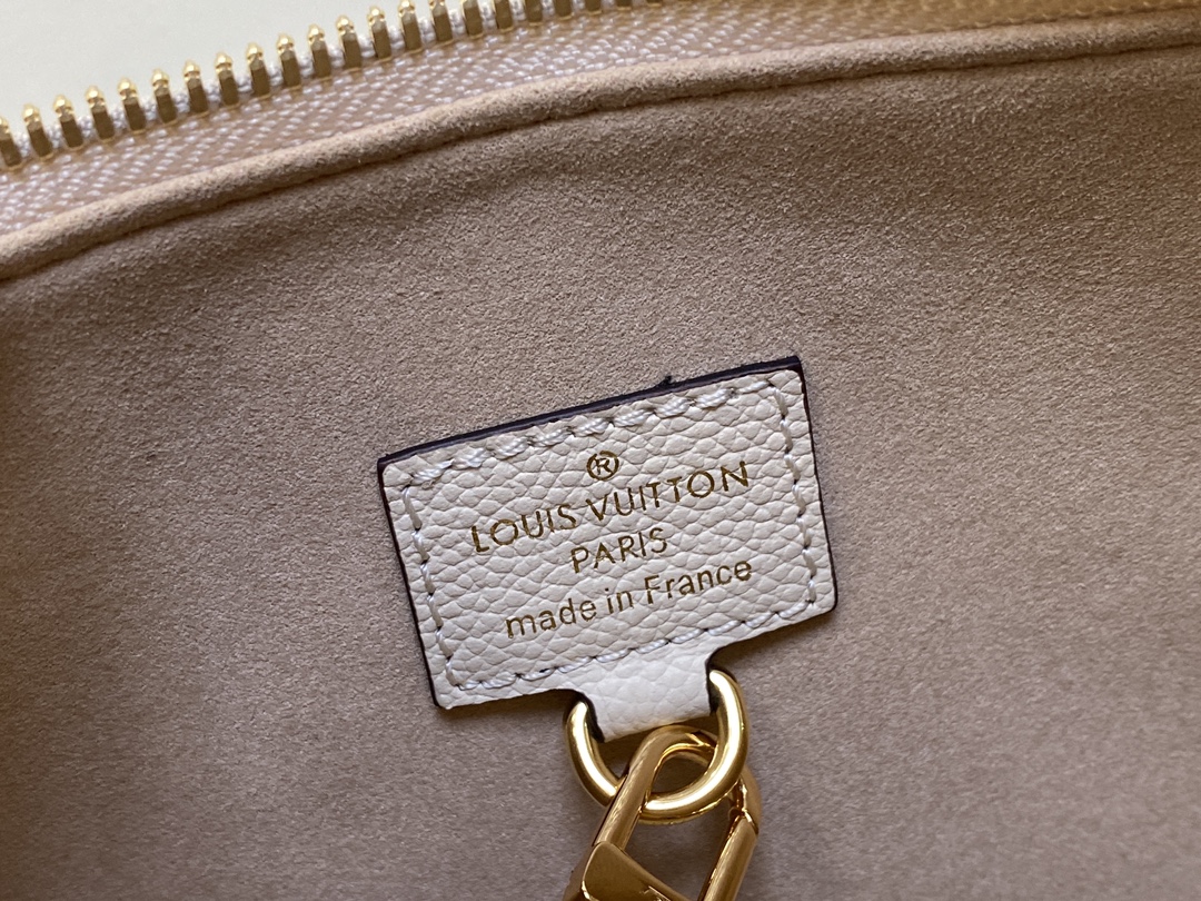 Top Original Quality M46610 White Embossed All-Leather Shoulder Bag - Bag 7