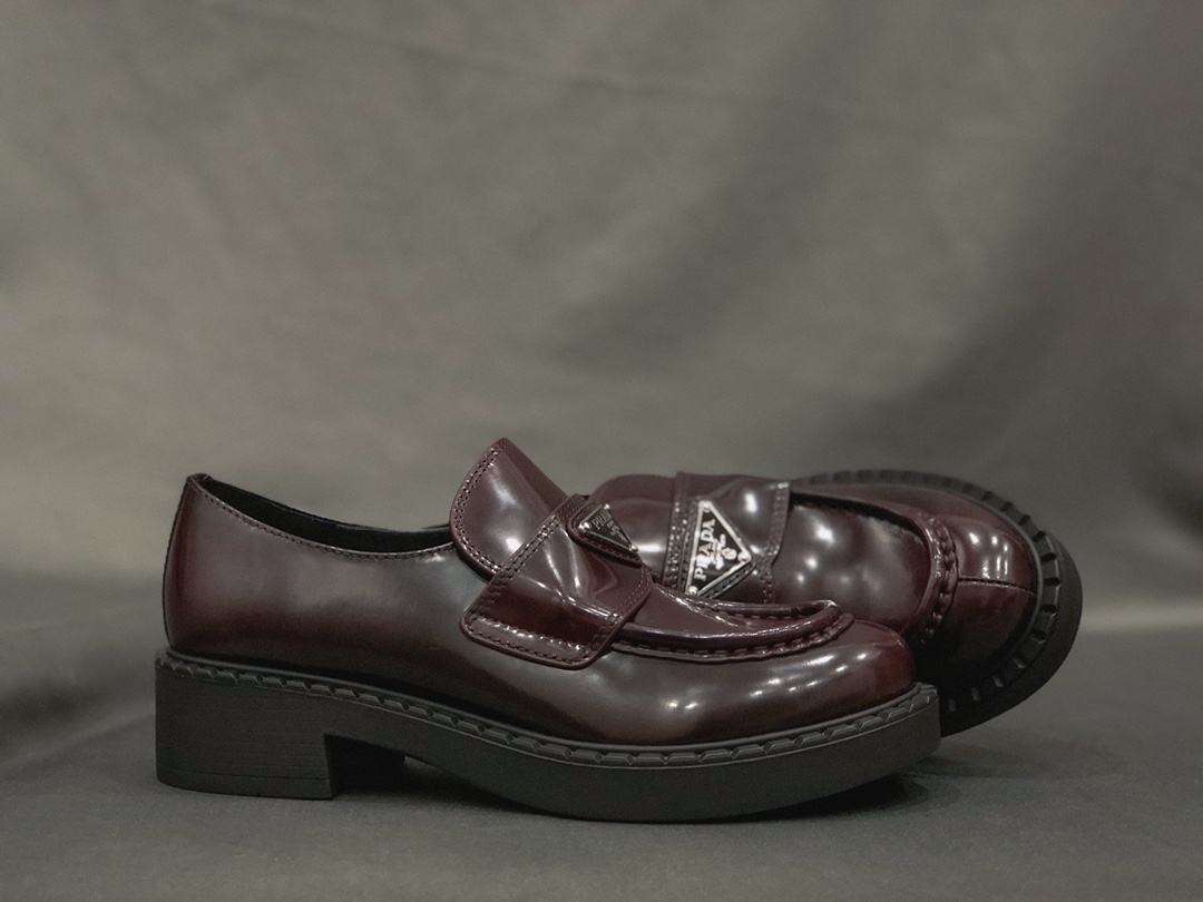 Store
 Prada Shoes Loafers Cowhide Rubber