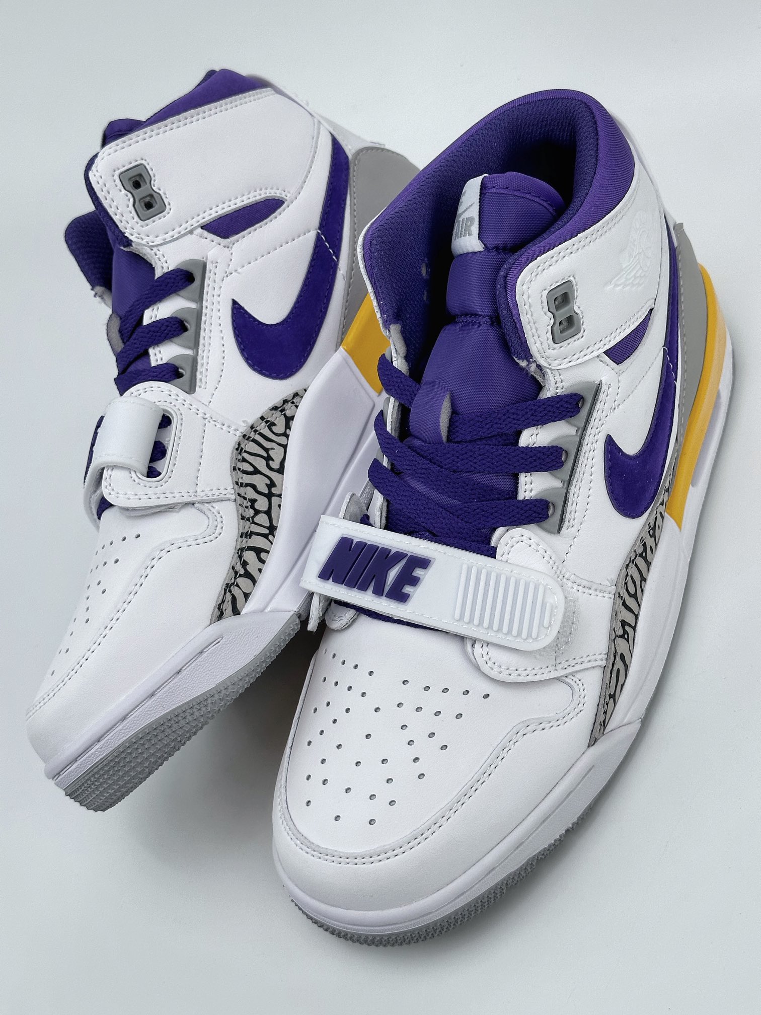 Nike Air Jordan Legacy 312 High Jordan's strongest three-in-one hybrid version AV3922-157