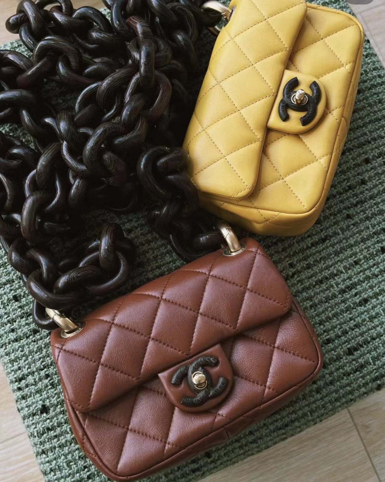 Selección de dos colores: caramelo y amarillo nuevo, súper fáciles de combinar y súper hermosos