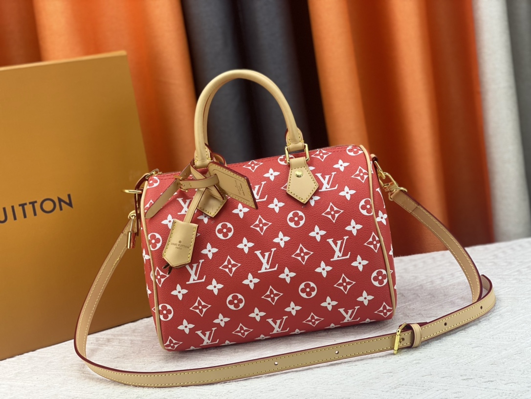 HERMES Fool Toe MM Tote Bag Red