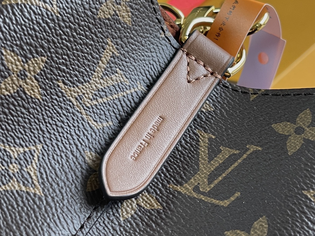 Louis Vuitton Haute Couture Classic Luxury Handbag Shoulder Crossbody 8