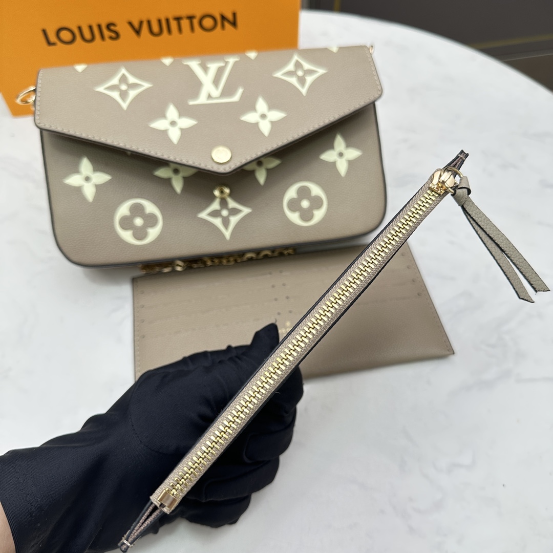 Leather wallet in multiple colors