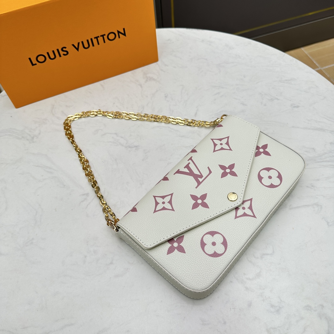 Leather wallet in multiple colors