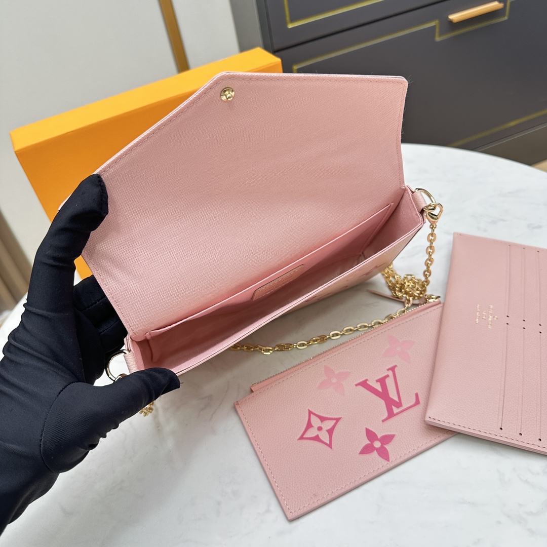 Leather wallet in multiple colors