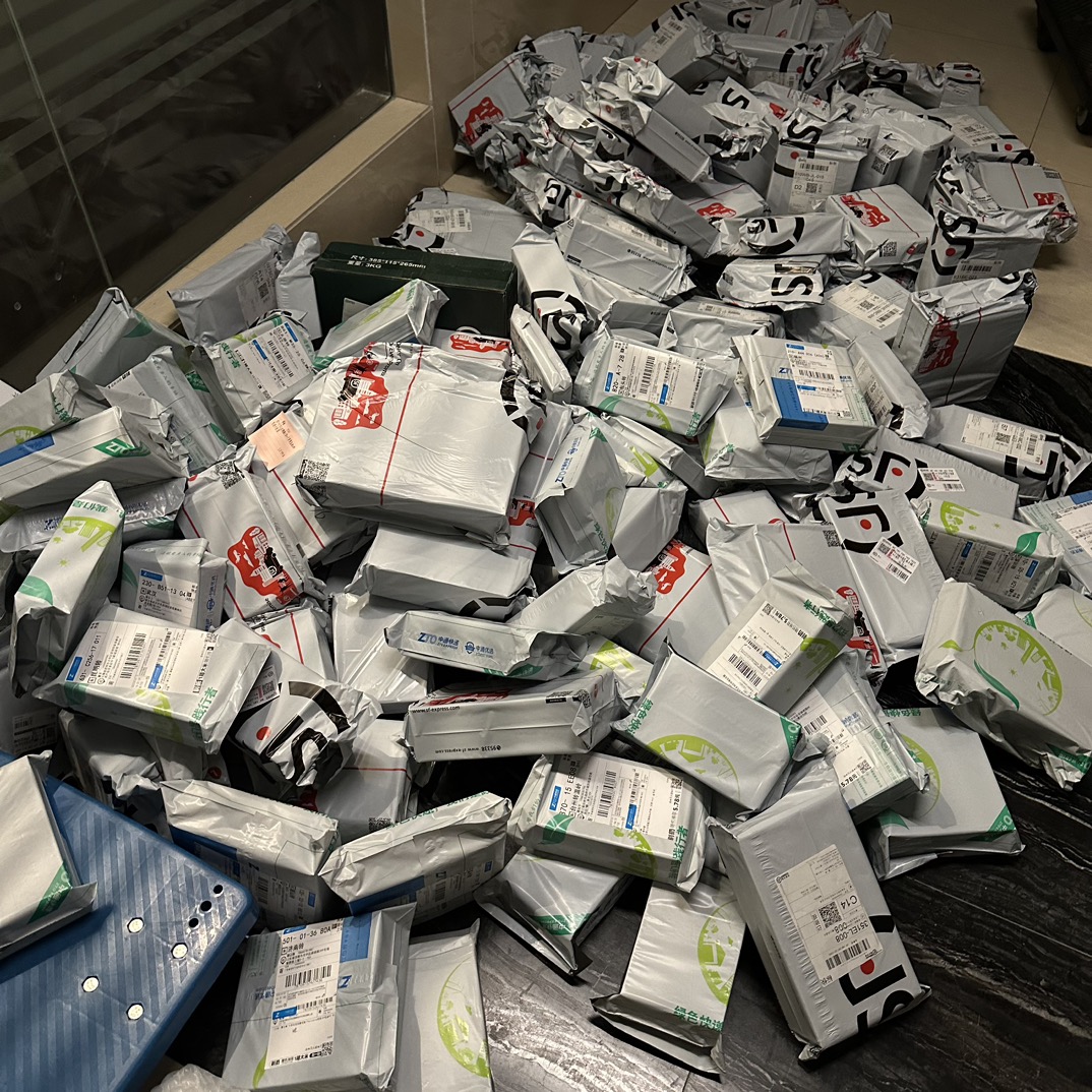 Daily shipping, cooperative agents