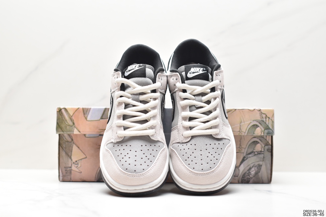 Nike SB Zoom Dunk Low Sneakers DD3357-100