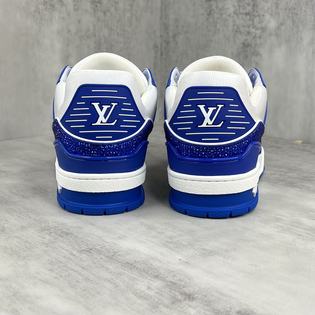 Louis Vuitton 新款上架 2023 Louis*Vuitto* LV trainer 满钻系列 走秀款TRAINER 大底和面料私模 绝对下血本费心思的一款鞋子 自Vifgil到来之后而设计的这一系列 每一季度都深受众多粉丝的青睐 TPU 大底 包装