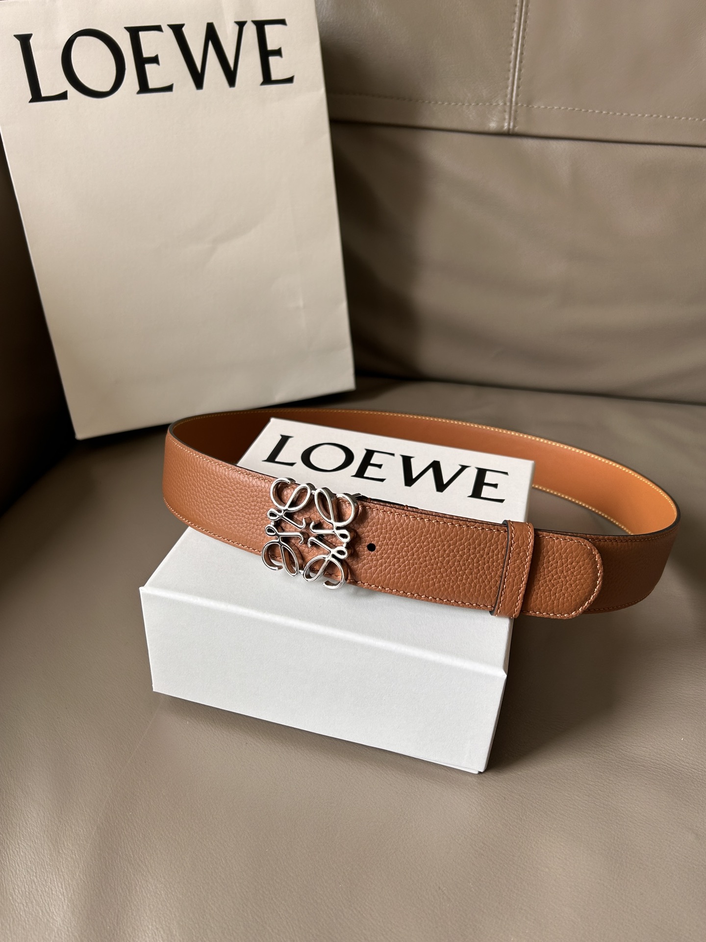 LOEWE罗意威专柜新款男士休闲腰带