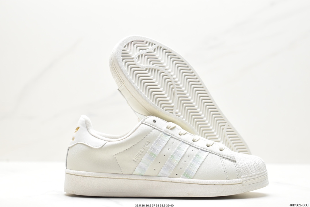 Adidas Originals Superstar ”Sail/Green/Lace” shell toe sneakers HQ6668