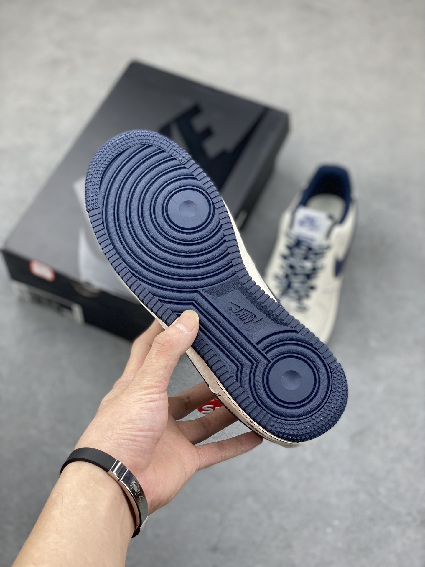 Nike Air Force 1 '07 Low 'Supreme' Deep Blue Limited Edition Sneakers 7 i1690825424 499 5