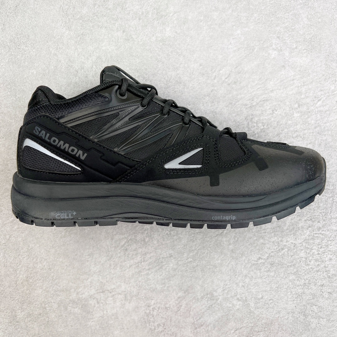 💰210 ＃D版 Salomon Odyssey 1 Advanced 萨洛蒙奥德赛一代系列低帮户外全地形徒步休闲运动鞋 奶白卡其 471522 此款是一款长距离舒适徒步鞋 沿袭了纯正的Salomon户外运动血统 用现代视角的运动设计美学致敬户外精神 加宽的鞋楦设计和ENERGYCELL™舒适中底材料的应用 为长距离户外旅行带来恰到好处的舒适脚感 全表面橡胶化合物配合几何凸耳纹路 在户外干活或潮湿路面都能获得足够的抓地力 尺码：40 40.5 41 42 42.5 43 44 45 编码：Dby2936080-运动鞋