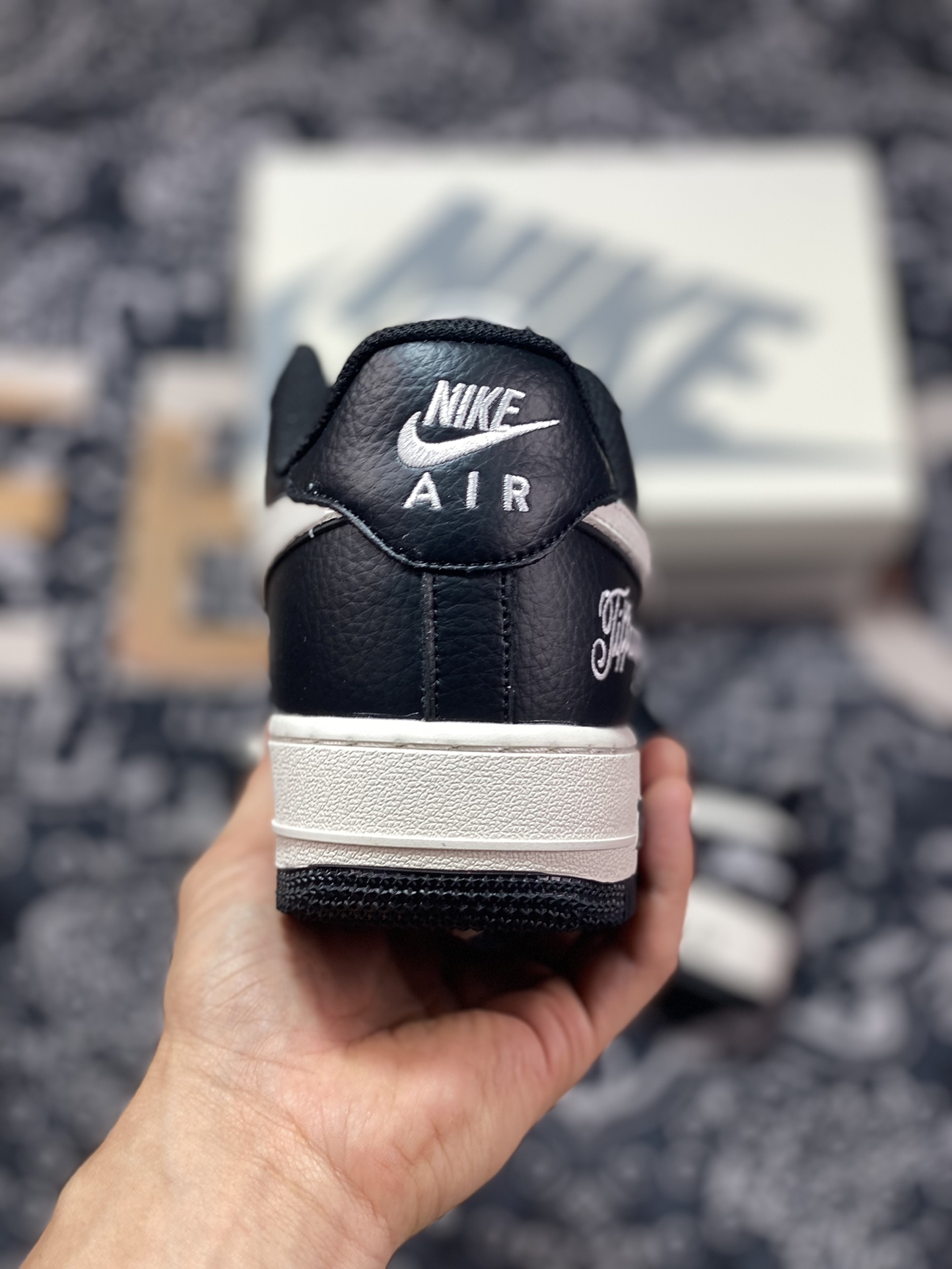 240  Nike Air Force 1’07 Low”Black/Beige White“空军一号板鞋“皮革黑米白叠钩刺绣”AE1686-003