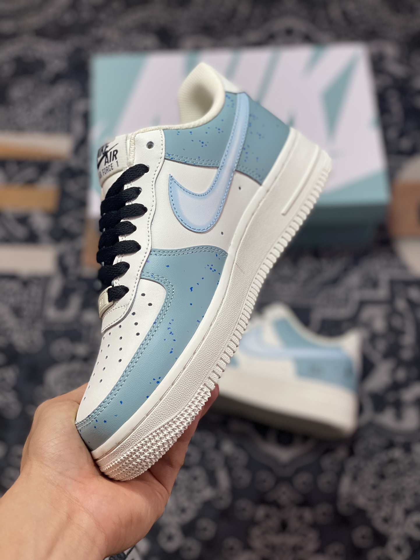 240  Air Force 1 ‘07 Low 鲁班涂鸦 CW2568-033