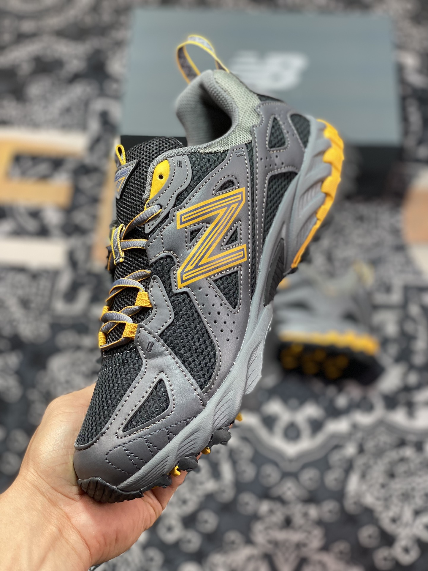 190 New Balance ML610T 系列低帮山系越野跑旅游复古老爹风休闲运动鞋“深灰黑黄”ML610TAK