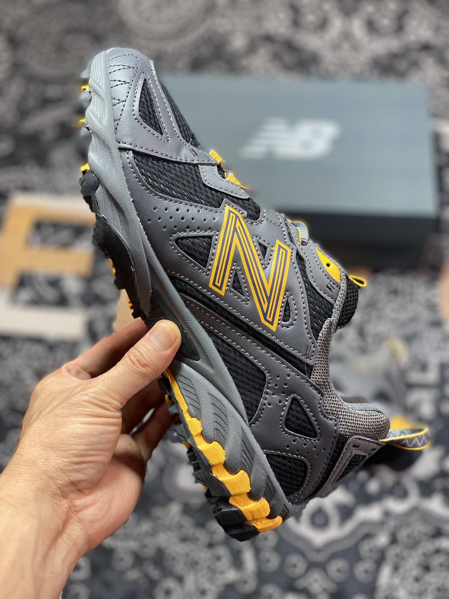 190 New Balance ML610T 系列低帮山系越野跑旅游复古老爹风休闲运动鞋“深灰黑黄”ML610TAK