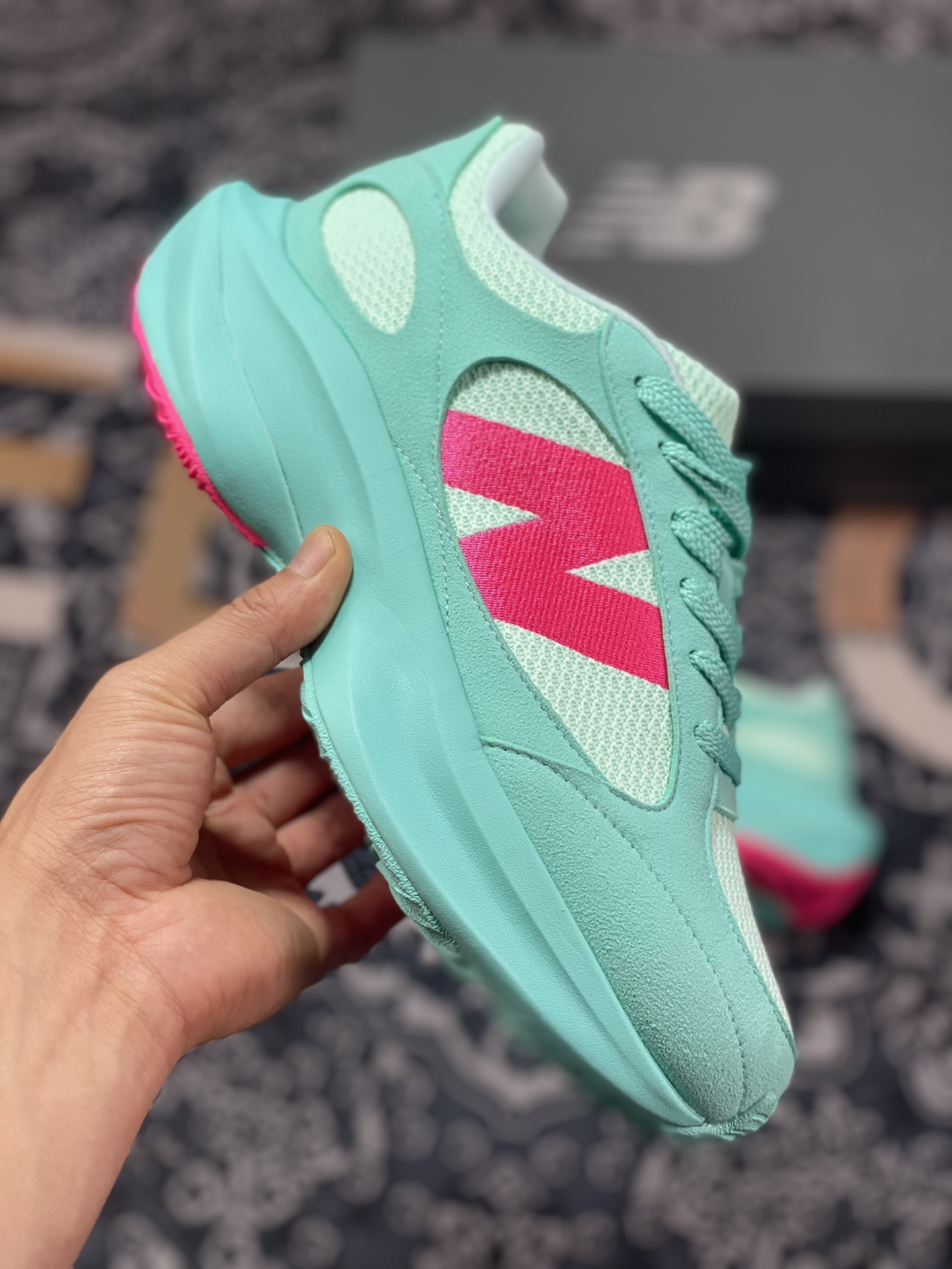 新百伦New Balance Warped Runner”Tiffany/Pink“动感跑系列低帮跑步鞋“反绒蒂芙尼绿骚粉”UWRPOMAN