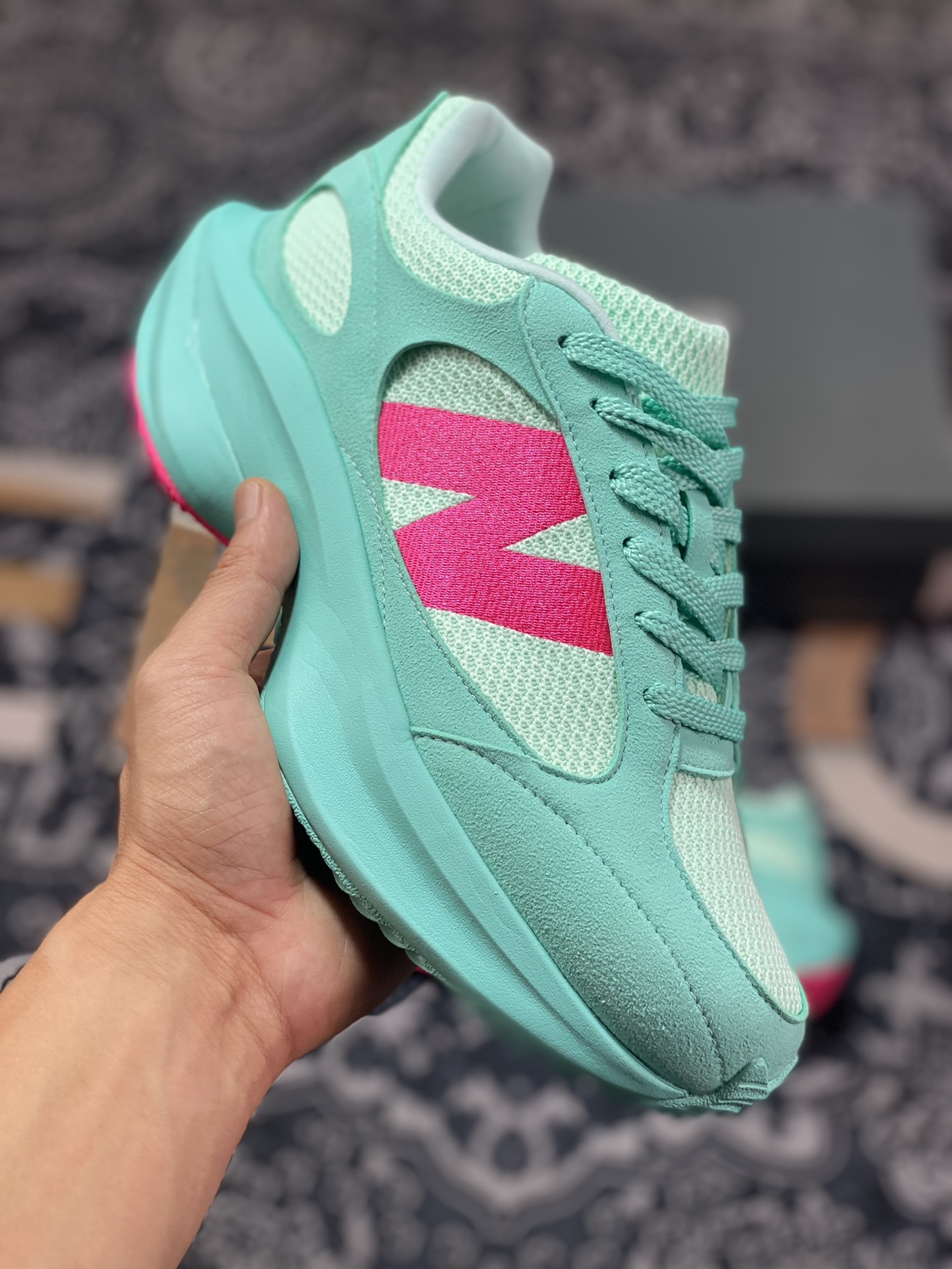 新百伦New Balance Warped Runner”Tiffany/Pink“动感跑系列低帮跑步鞋“反绒蒂芙尼绿骚粉”UWRPOMAN