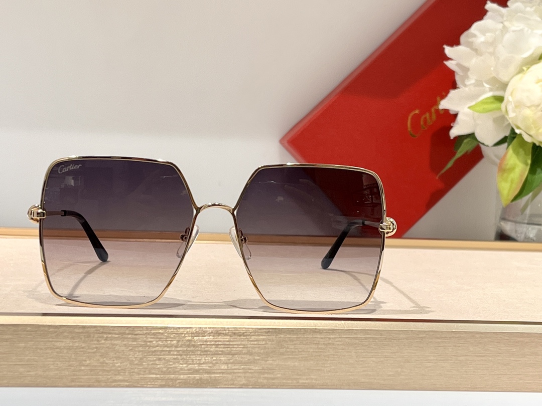  Cartier 
双色电镀
CT0361
Size61口16-145
内镀蓝膜镜片

