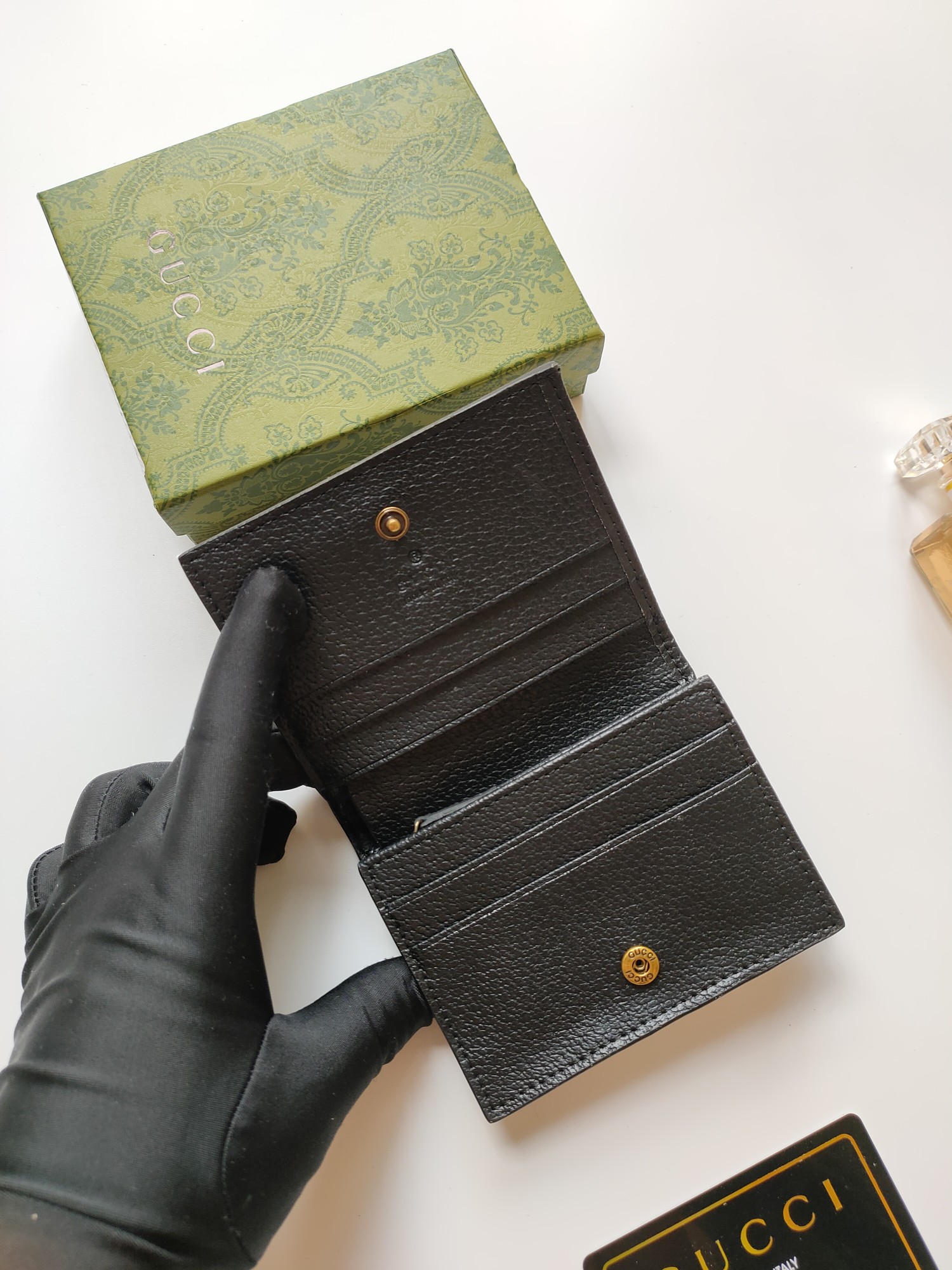 Gucci カードケース - 竹節ロックデザインと小牛皮製
