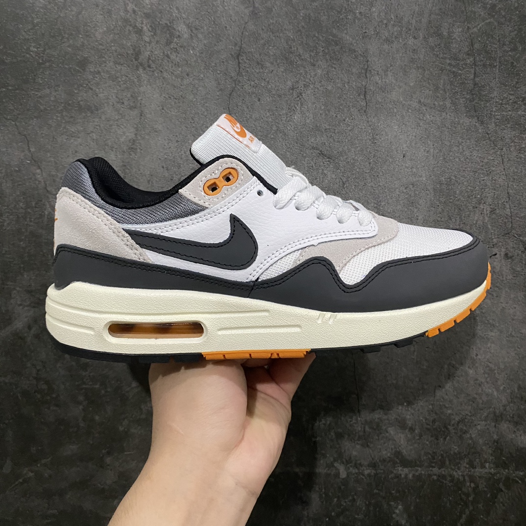 【外贸版】Nike Air Max 1 黑灰n复古休闲跑步鞋 官方同步上架n真标原盒 原底原面 正确版型原版开发 精准细节 市面最高版本 货号：FN7487-133n码数：36 36.5 37.5 38 38.5 39 40 40.5 41 42 42.5 43 44 44.5 45 46 47.5-莆田鞋批发中心